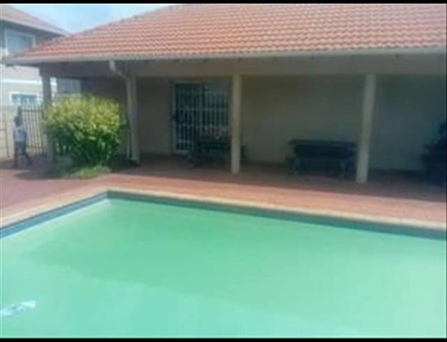 2 BEDROOM APARTMENT FOR SALE IN COMET